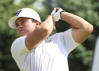 Майкл Ла Сассо лидирует на LIV Golf Indianapolis после трёх раундов