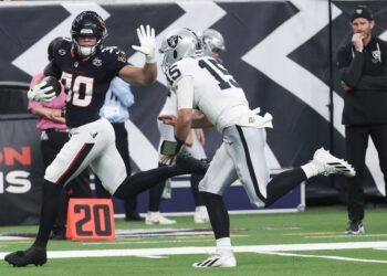 NFL preseason roundup: Raiders overcome Fernando Mendoza’s pick-6