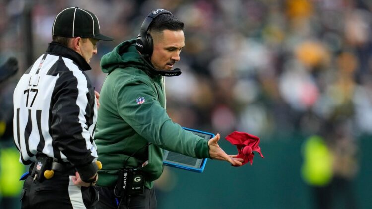 NFL разрешила тренерам делегировать челленджи