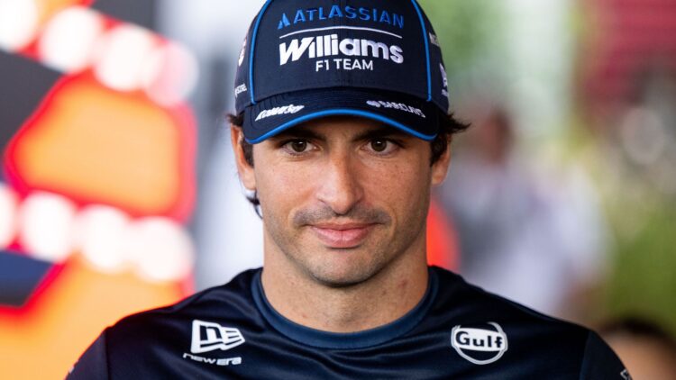 Сайнс подписал новый контракт с Williams до 2027 года